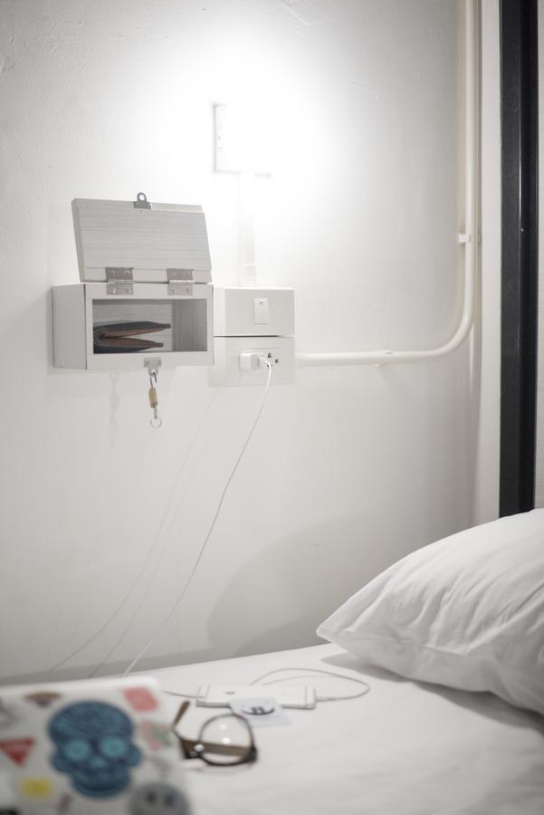 Moon House Hostel Bangkok Exteriör bild